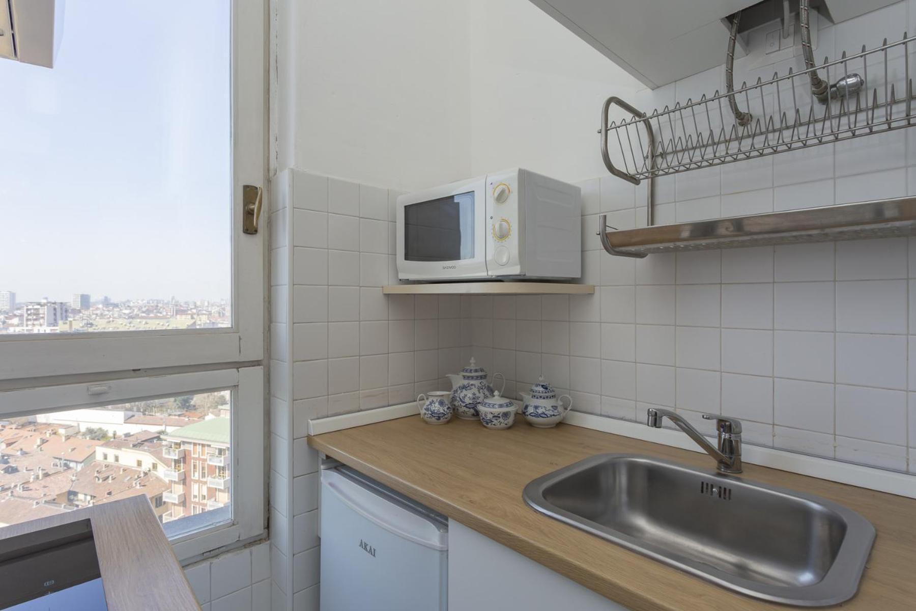 Skyline View Biancamano 1 Bdr With Balcony By Rentopolis Milan Exterior photo